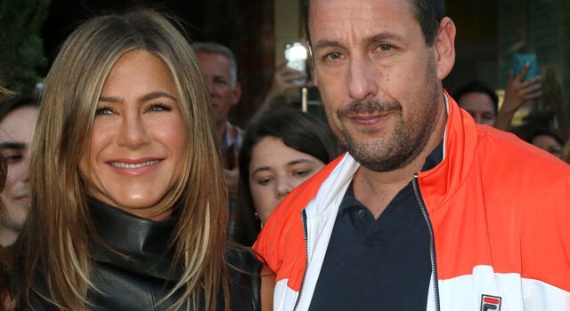 HT3. Adam Sandler’s Wife Jackie Stuns Fans on the Red Carpet – Striking Resemblance to Jennifer Aniston Sparks Buzz