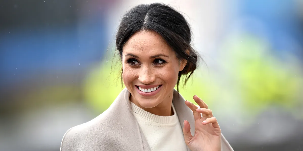 RF. Meghan Markle’s New Podcast Interview Sparks Controversy over Her Gift Basket for the Host