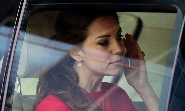 RF. Kate Middleton bites her lip to hold back tears as she announces that Princess Anne was admitted to the h0spital last night
