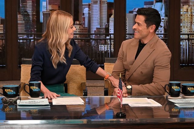 HT1. LIVE SH0CKER – Kelly Ripa Breaks Down As Mark Consuelos Reveals He’s St3pping Away for 6 Months…