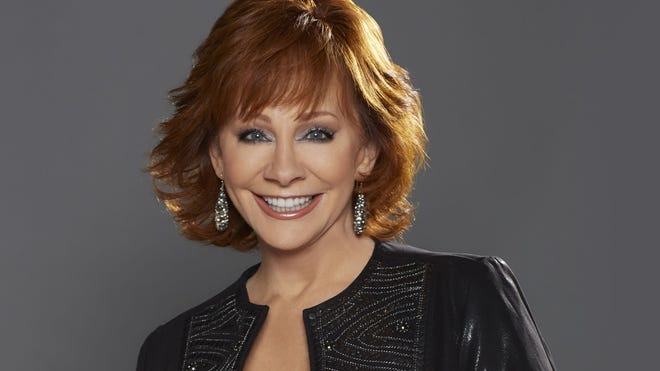 HT16. Reba McEntire’s family announced the news!