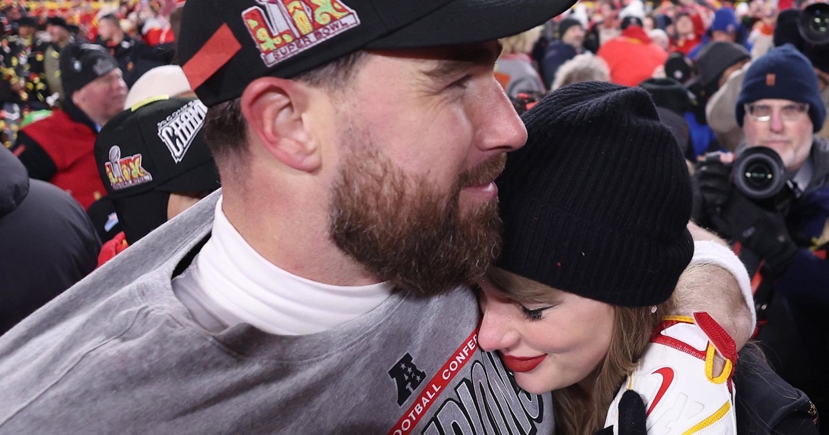 ST1. Taylor Swift and Travis Kelce’s Relationship Shift: A Strategic Move Away From the Spotlight?