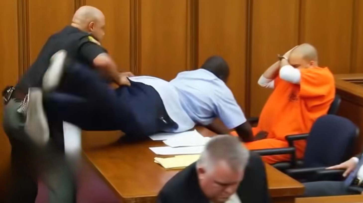HT1. Father att4cks daughter’s k!ller in court…See More