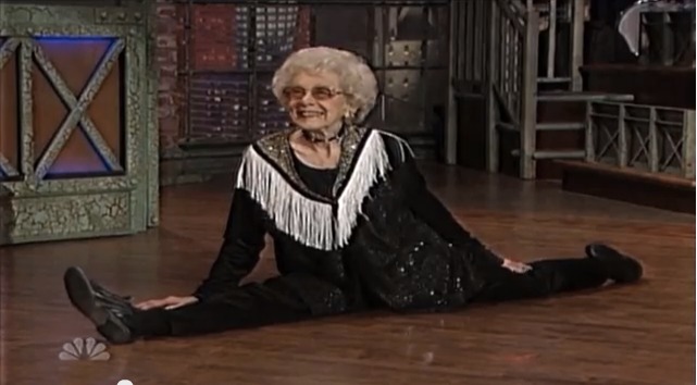 ST15. These Viral Video of an Old Woman Will Blow Your Mind: Try Not to Gasp When You See It