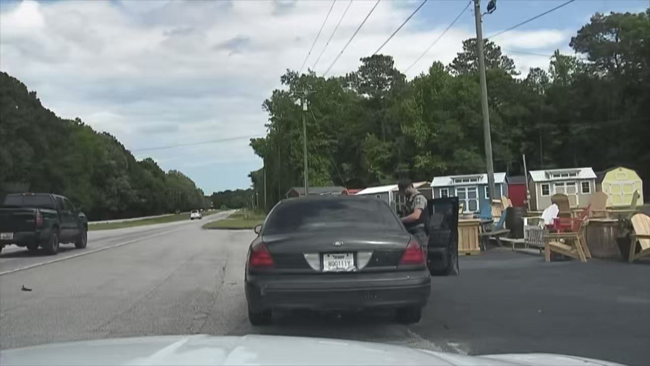 HT7. Gang Leader Opens Fire, Injures Charleston Deputy During Routine Stop