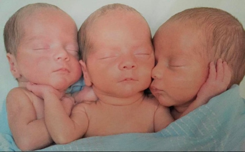 HT1. The mother rushes to the hospital to give birth to triplets. Then the doctors look closely and don’t believe it