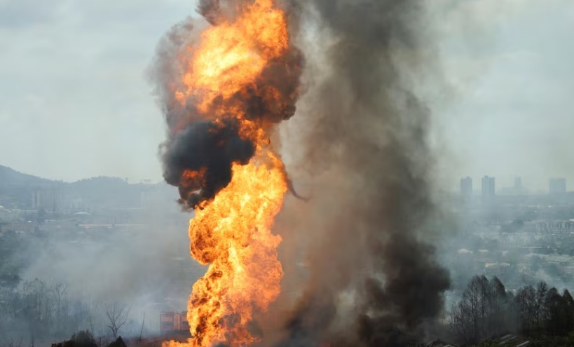 HT1. Major Fire Engulfs Multiple Structures in Puchong
