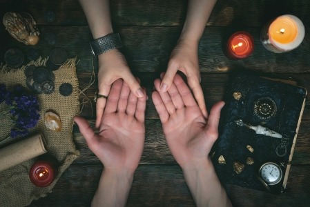 HT15. The meaning of the main lines of the hand!