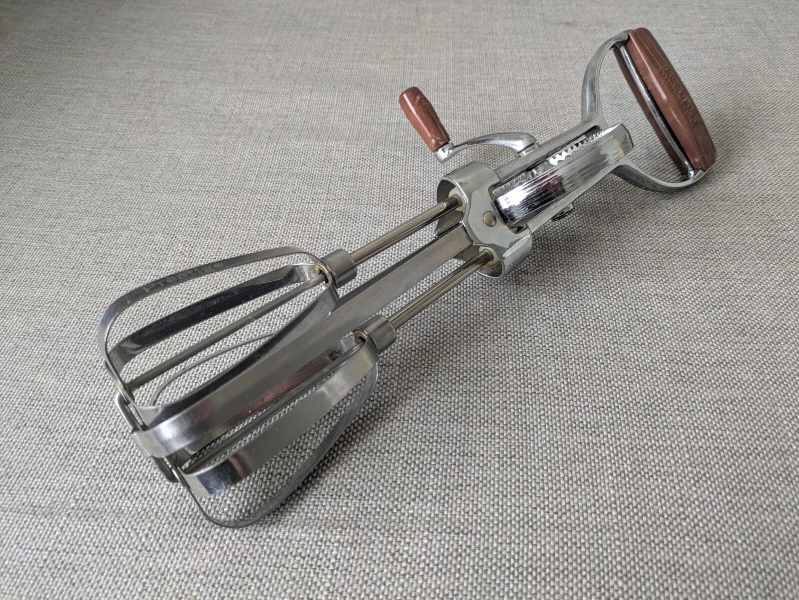 HT1. The internet came together to uncover the purpose of this strange item