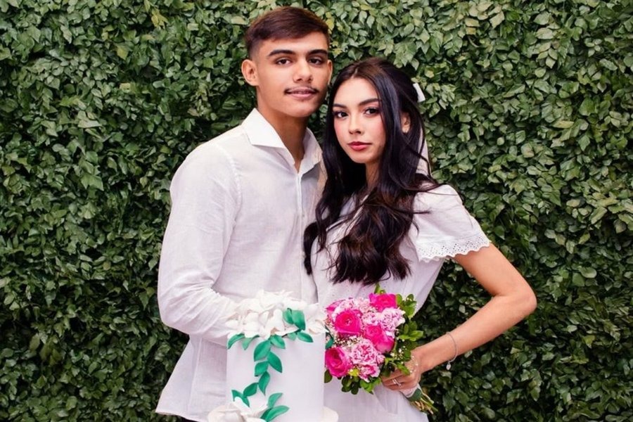 HT7. Newlyweds, 18 and 19 years old lose their lives in an accident in… See more