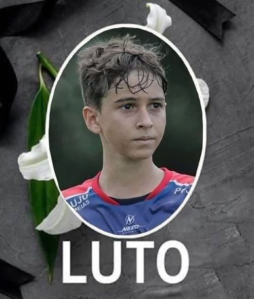 HT6. Football Player Just 14 Years Old Dies After Feeling Pain In… See more