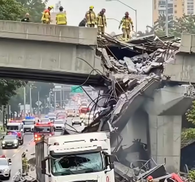 HT14. BREAKING NEWS!! Just in 5 minute ago… See more