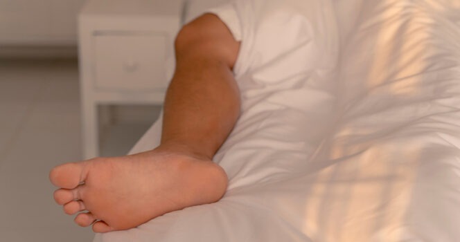 HT6. Why Sleeping With One Foot Outside the Blanket May Actually Help You Rest Better