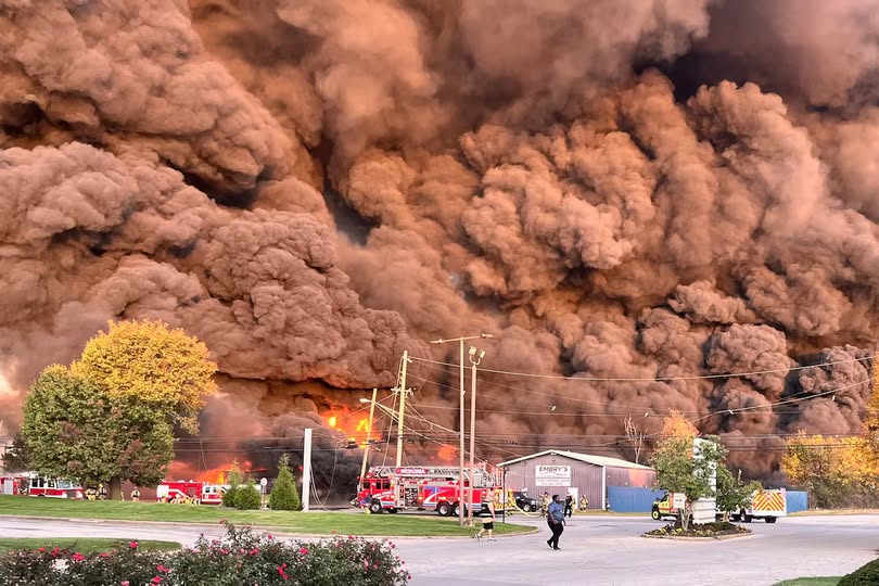 HT6. UPS Plane Crash in Louisville: At Least 12 Dead, Including a Child, as Investigation Begins