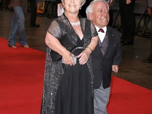 HT14. An Actor Just 112 cm Tall Married a Woman Slightly Taller — Here’s What Their Children Look Like