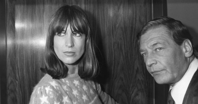 HT14. Woman Avenges Child by Sh00ting His Murderer While Trial Is Underway –