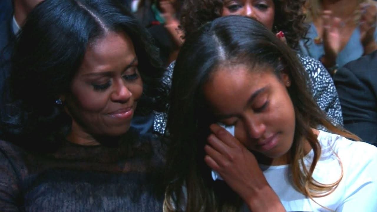 HT7. 20 Minutes ago in Los Angeles , Malia Obama was confirmed as…See more