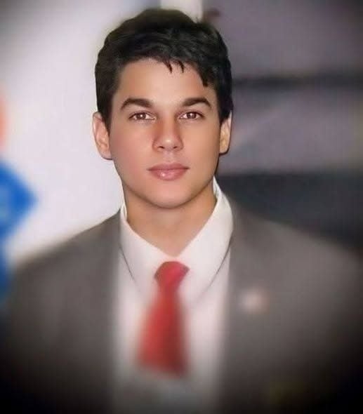 HT1. Guess who: He is a very famous man today and he is not the… See more