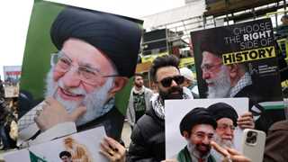 HT6. Iran Faces Shocking Evacuation: Thousands People STUCK in Panic as Russia SHUTS DOWN Iran Bridges