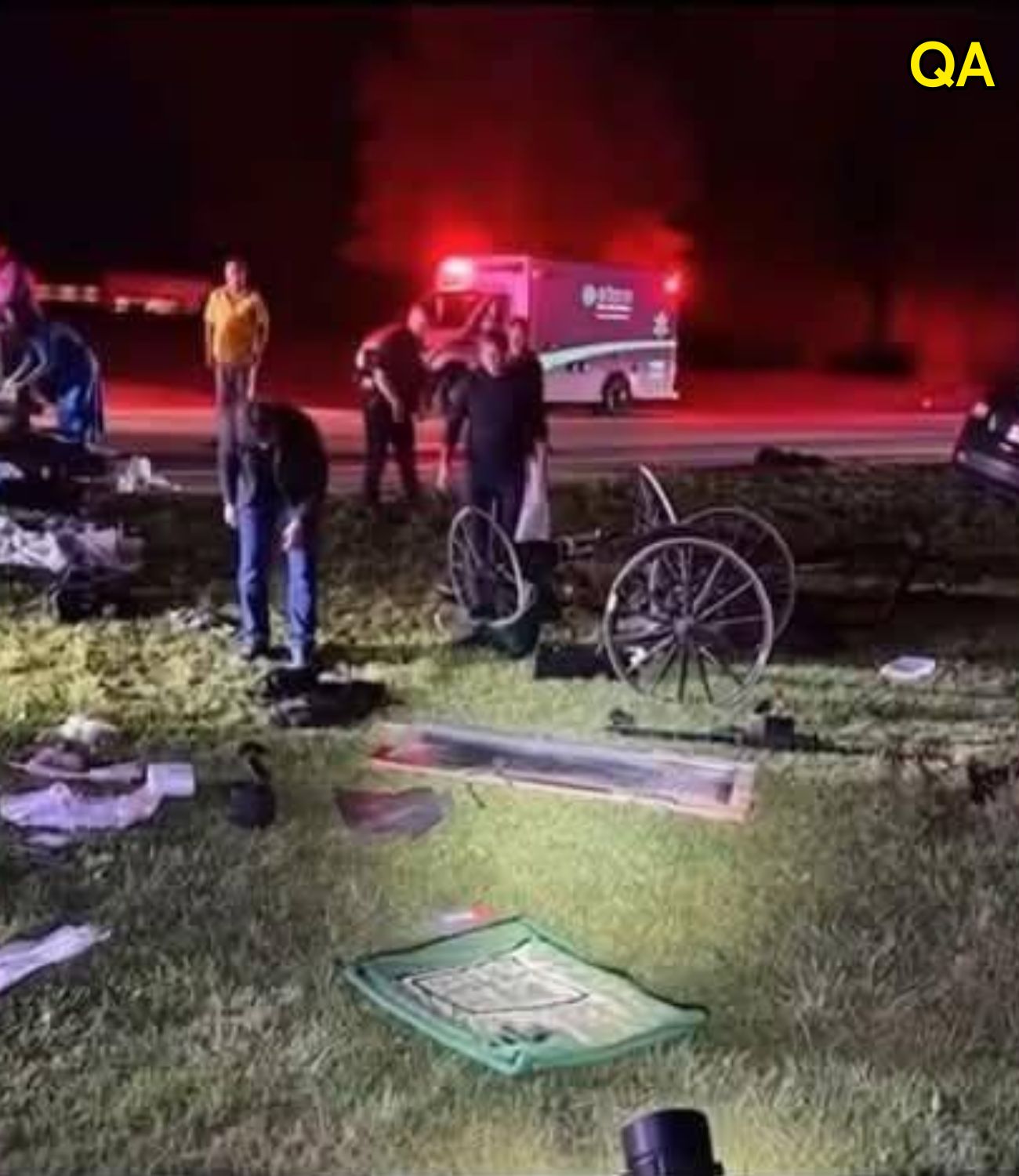 HT1. Jeep Collides with Amish Buggy in Berne, Father Airlifted and Children Injured