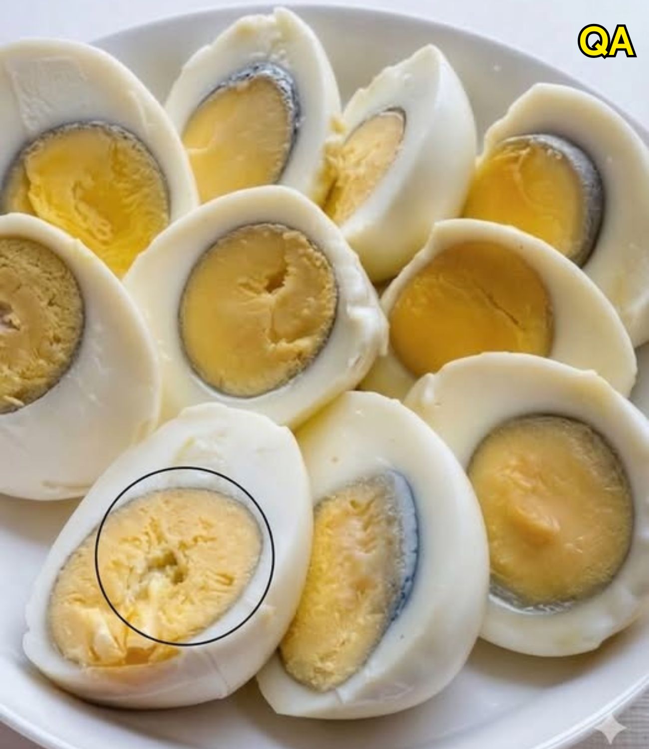 HT10. Doctors reveal that eating eggs in the morning causes …See more