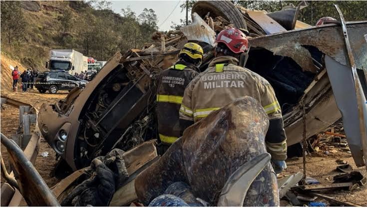 HT3. Authorities Investigate Fatal Crash Involving Truck and Student Bus