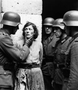 HT4. “Stop” — The 5 most horrific intimate acts committed by German soldiers who went too far…