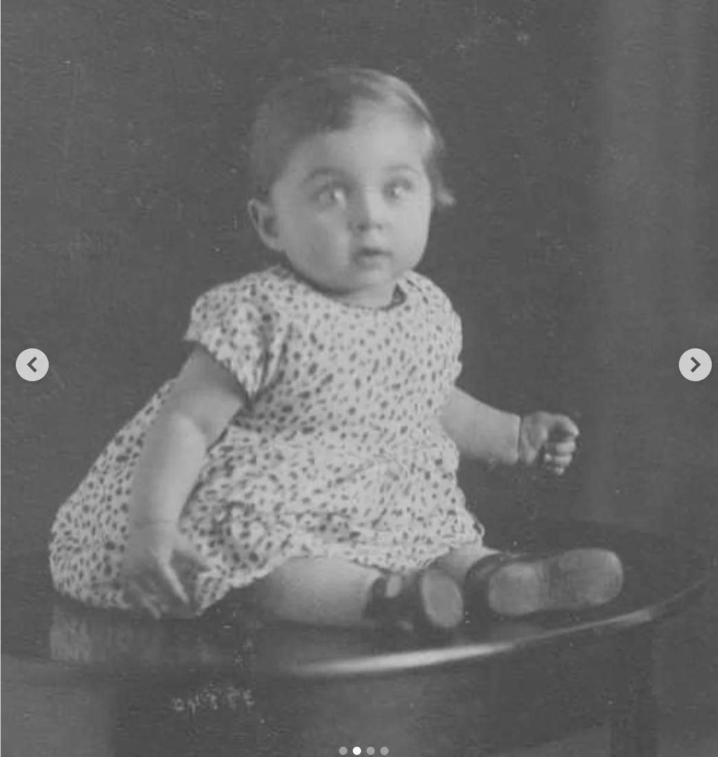 HT2. THE MOST BEAUTIFUL GIRL FROM AUSCHWITZ: The Tragic Death of Betje Polak – The 13-Year-Old Girl with a FEARLESS Gaze in Her Final Moments in the GAS CHAMBER