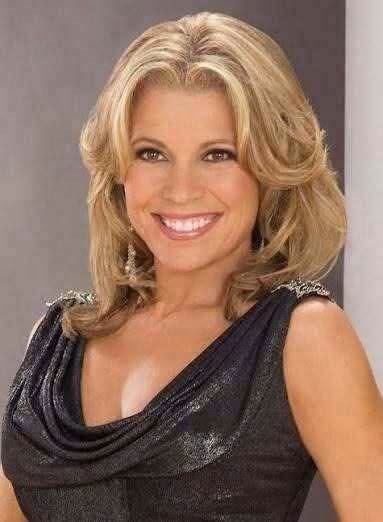 ST1. Tears on Set: Vanna White’s Secret Medical Nightmare and the Terrifying Choice That Almost Broke Her!