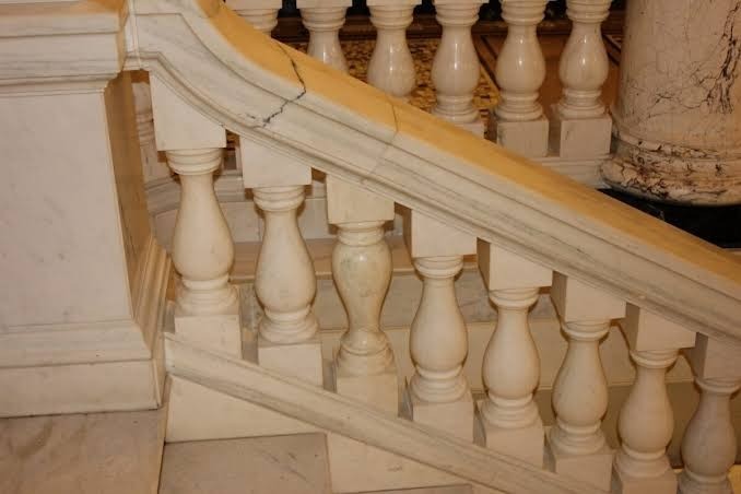 HT3. What It Means When A House Has One Upside Down Baluster