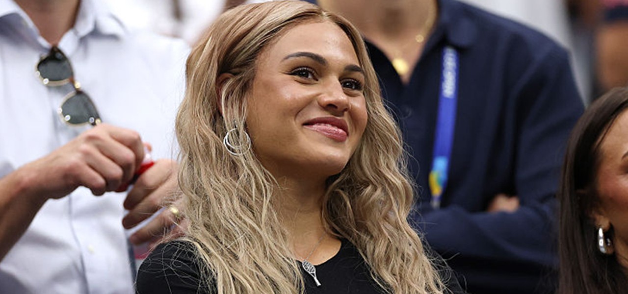HT2. Woman dancing at US Open goes viral