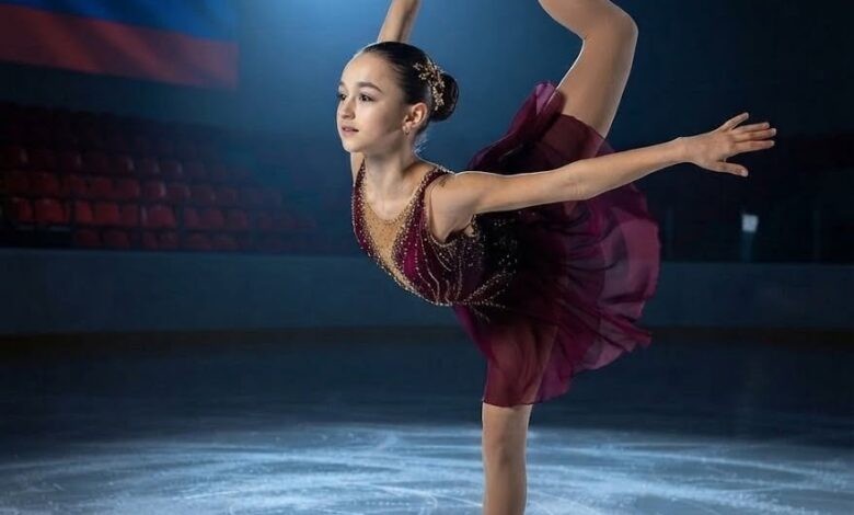 HT4. 15 Year Old Figure Skating Star Dies After Tragic On Ice Collision Understanding the Hidden Risks and Honoring a Beautiful Life – Story Of The Day!