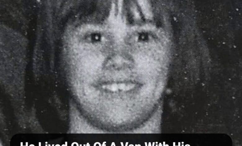 HT3. Do You Know Jim Carrey and the Childhood Hardship Behind His Rise