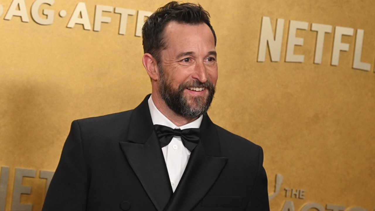 HT2. Noah Wyle wins Emmy
