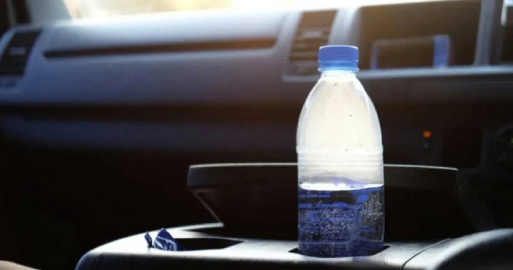 HT4. Firefighters Warn: Leaving a Water Bottle in Your Car Could Create a Fire Hazard