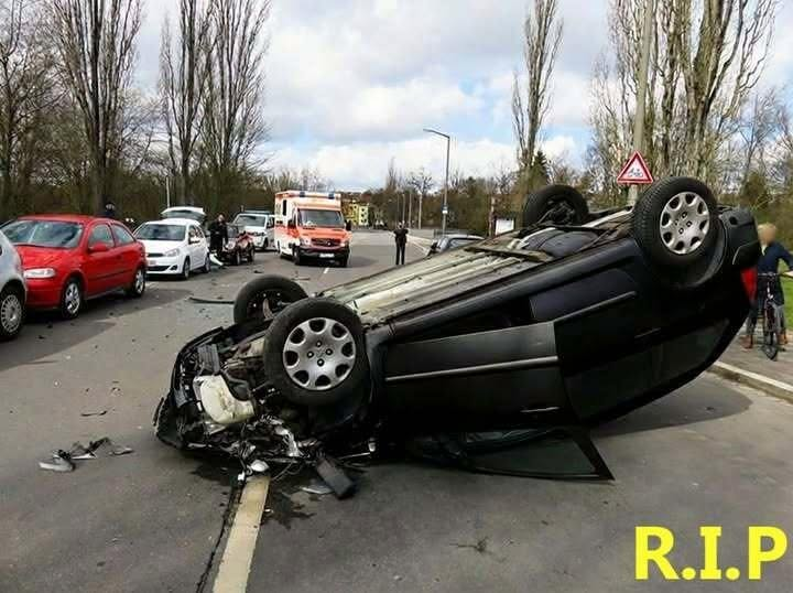 HT4. A serious accident occurred a few minutes ago on the Sa