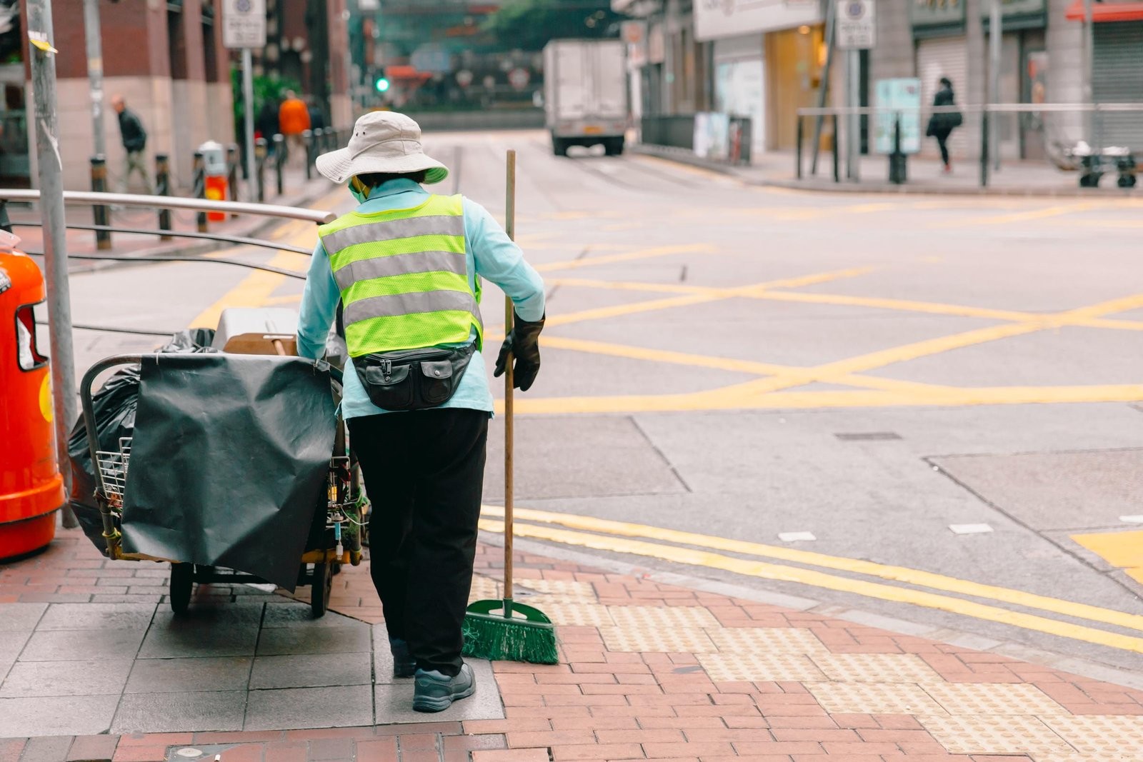 HT1. My Husband Mocked My Part-Time Cleaning Job in Front of His Friends – Then His Boss Knocked on Our Door