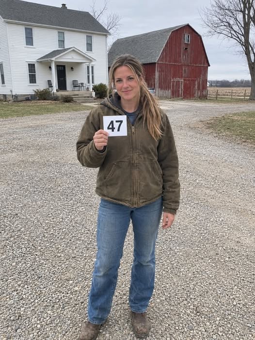 HT3. My Father-in-Law Sold the Family Farm for $286,000 Because His Son Married a “Town Girl” Four Years Later, I Raised Bidder Card 47