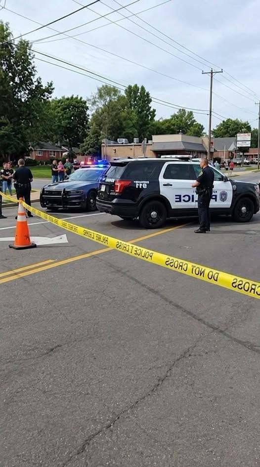 HT3. Police Suddenly Blocked Off The Area What Was Happening 5