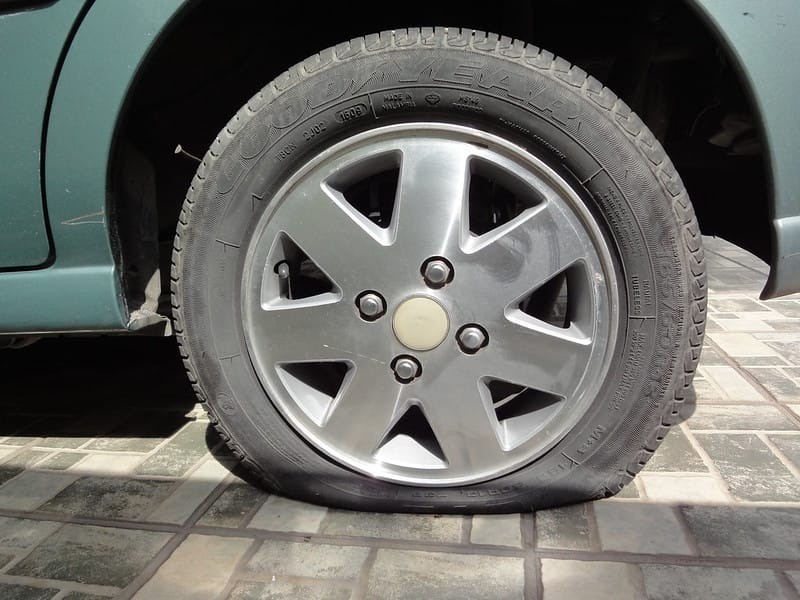 HT4. When flat tires meet flat responses